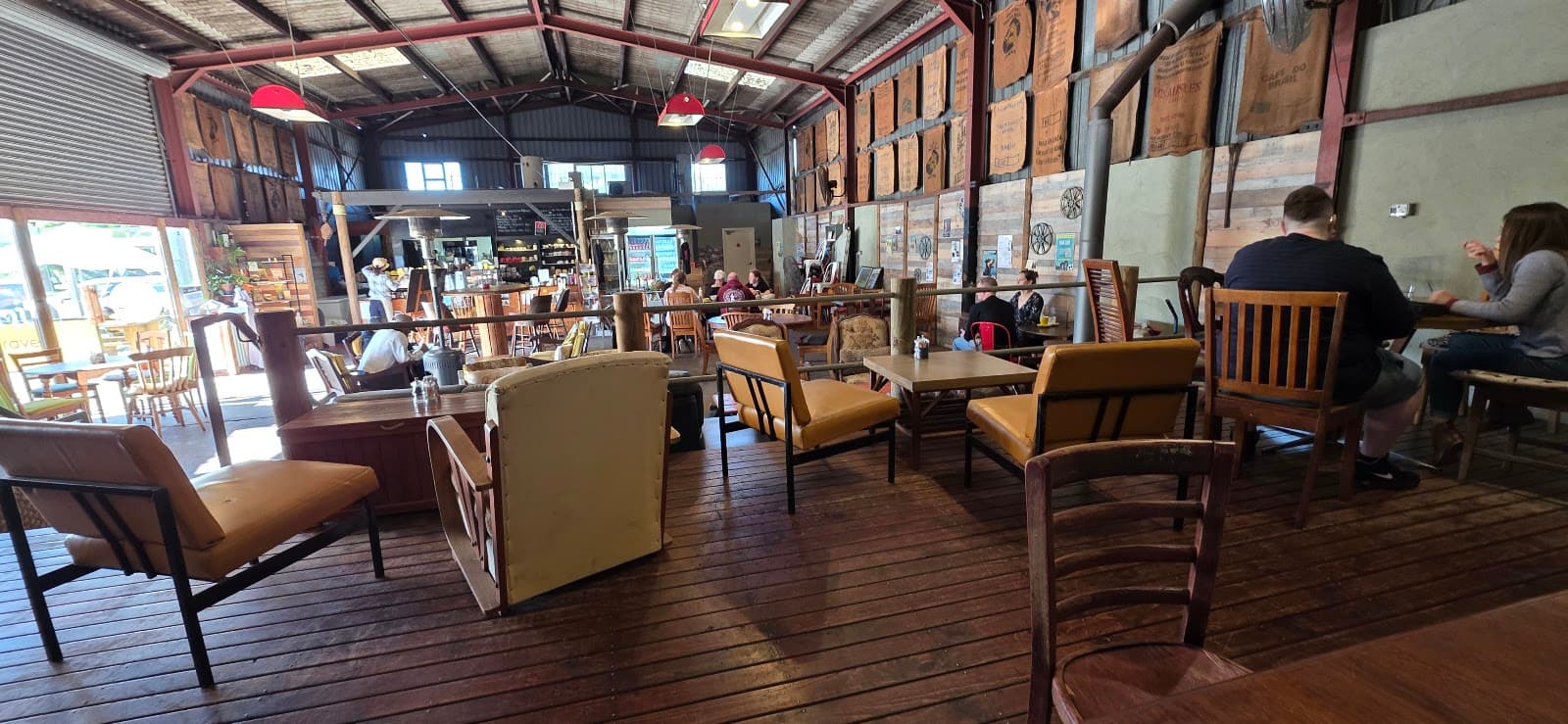 Cafe inu — The Junction, Newcastle
