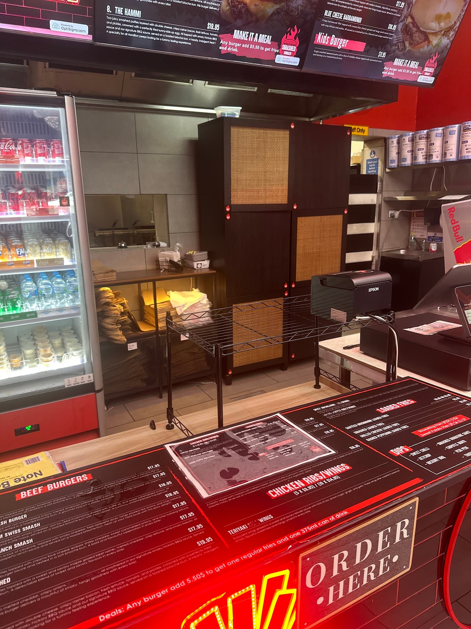 Smashed Burger - Burger Restaurant Hamilton| Chicken | Beef Burger| Fries — Hamilton, Newcastle