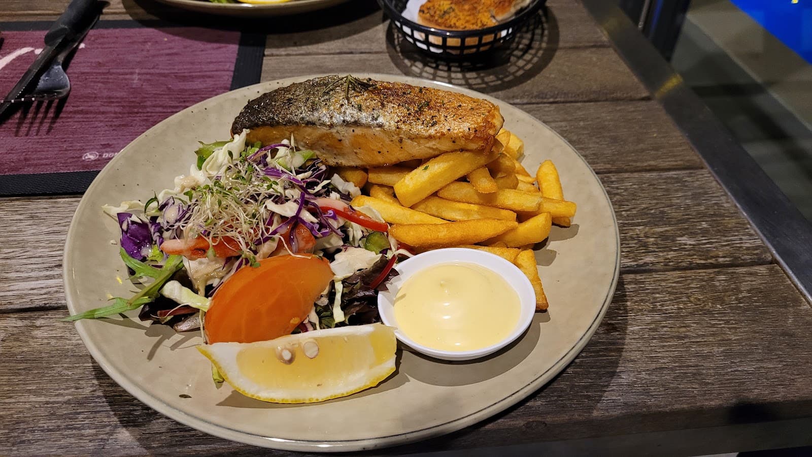 Middle Rock Café & Bar — Nelson Bay, Newcastle