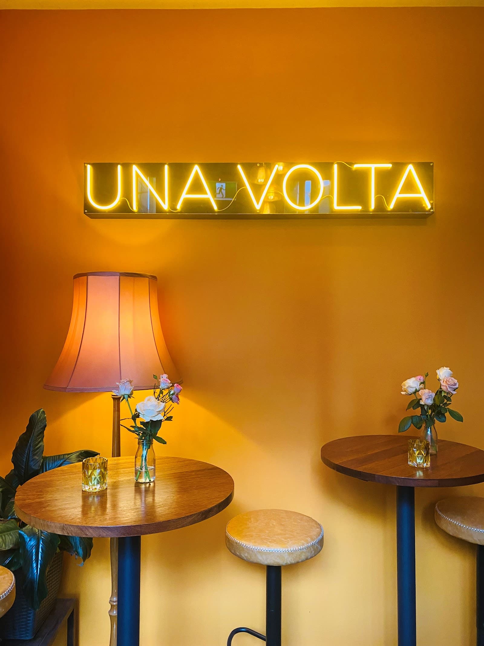 Una Volta — The Junction, Newcastle