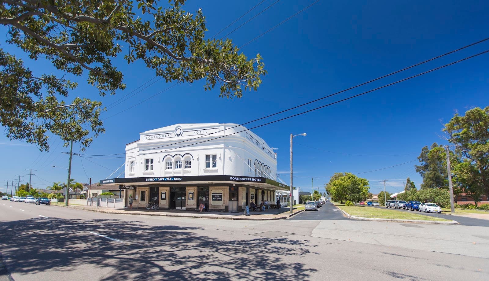 Boatrowers Hotel — The Junction, Newcastle