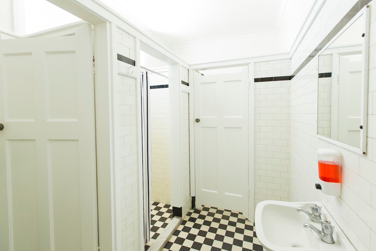 Boatrowers Hotel — The Junction, Newcastle