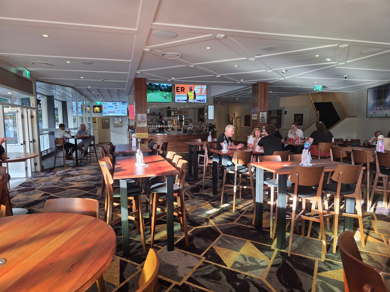 George Darby Hotel — Newcastle