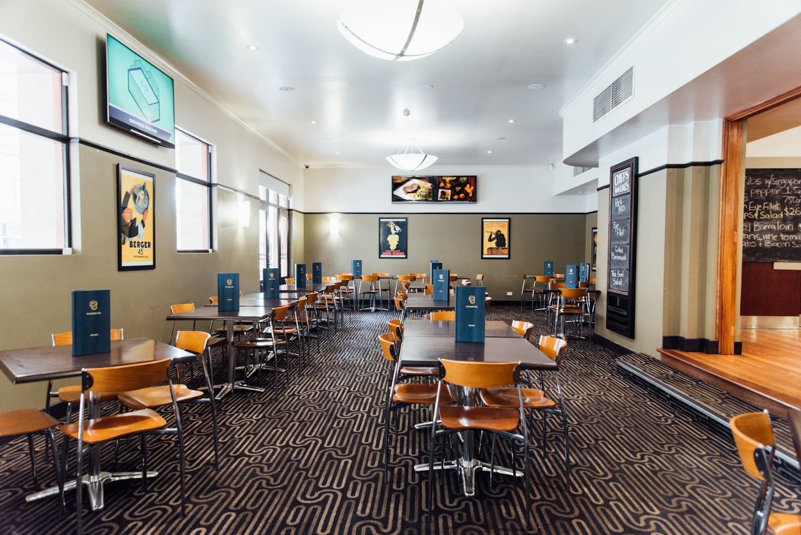 The Belmore Hotel — Maitland, Newcastle