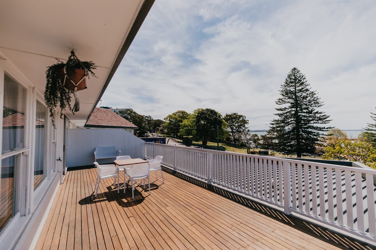 Seabreeze Hotel — Nelson Bay, Newcastle