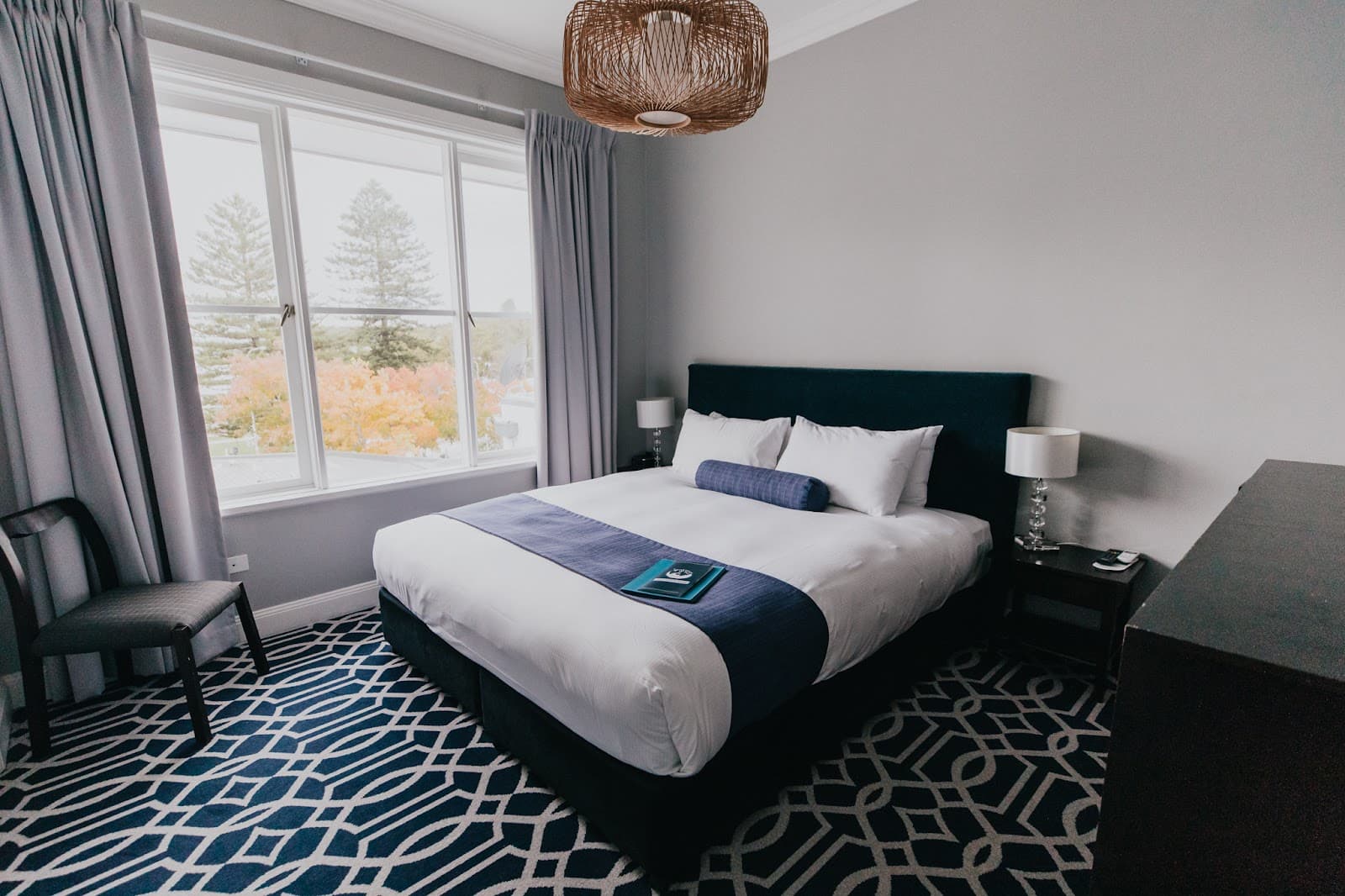 Seabreeze Hotel — Nelson Bay, Newcastle