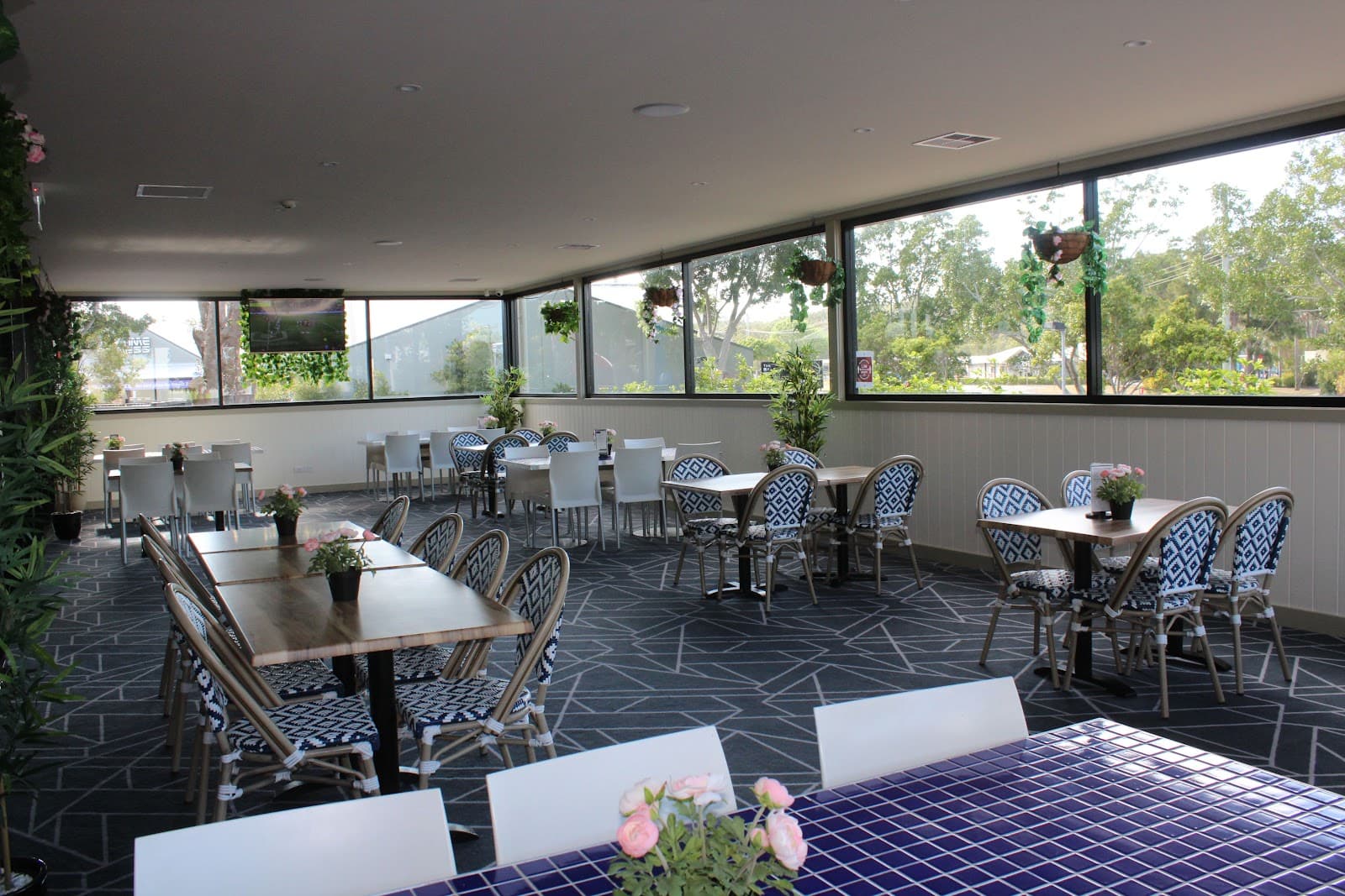 The Salamander Hotel — Nelson Bay, Newcastle
