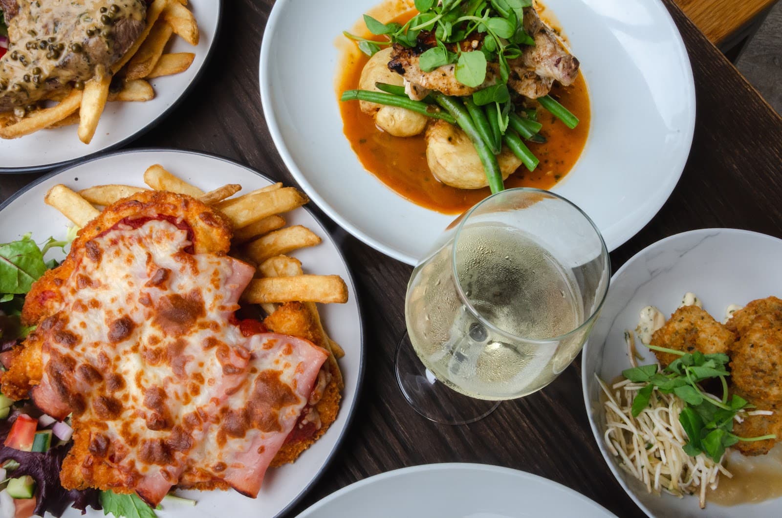 The Grand Hotel — Honeysuckle, Newcastle