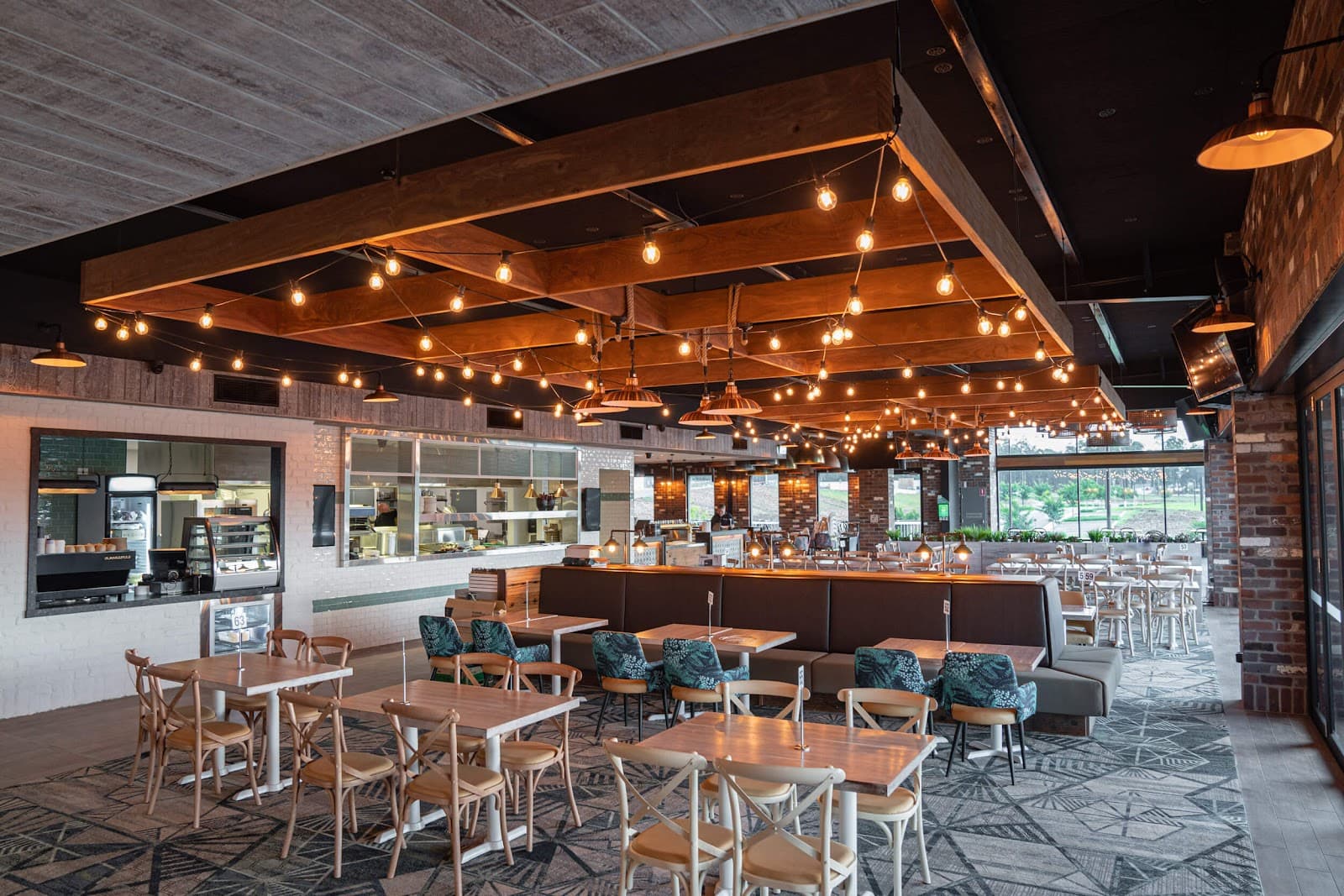 Huntlee Tavern — Pokolbin, Newcastle