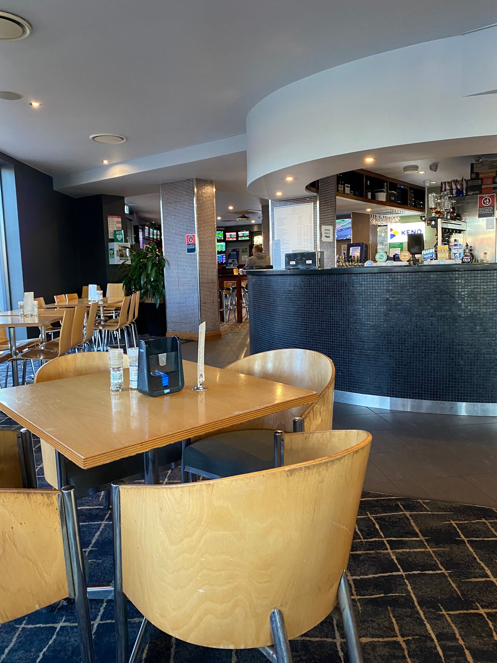 The Gates Hotel — Pokolbin, Newcastle