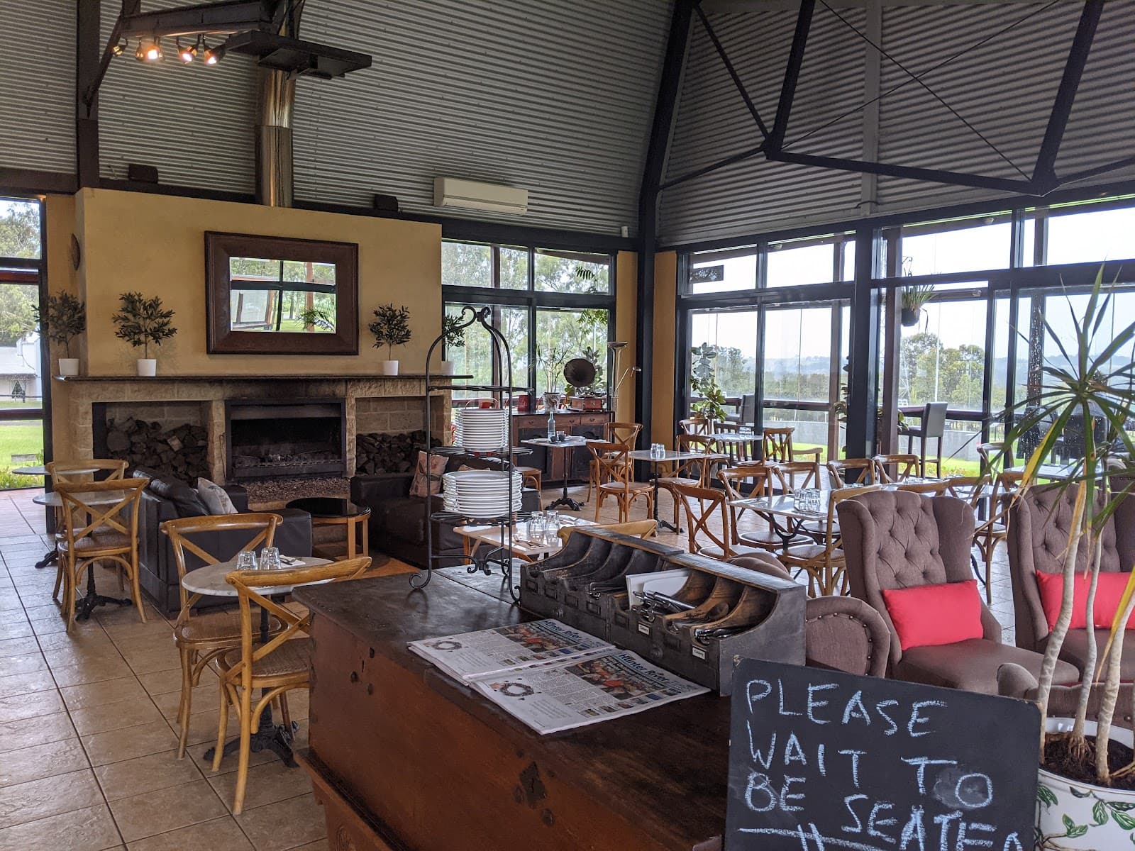 Brokenback Bar — Pokolbin, Newcastle