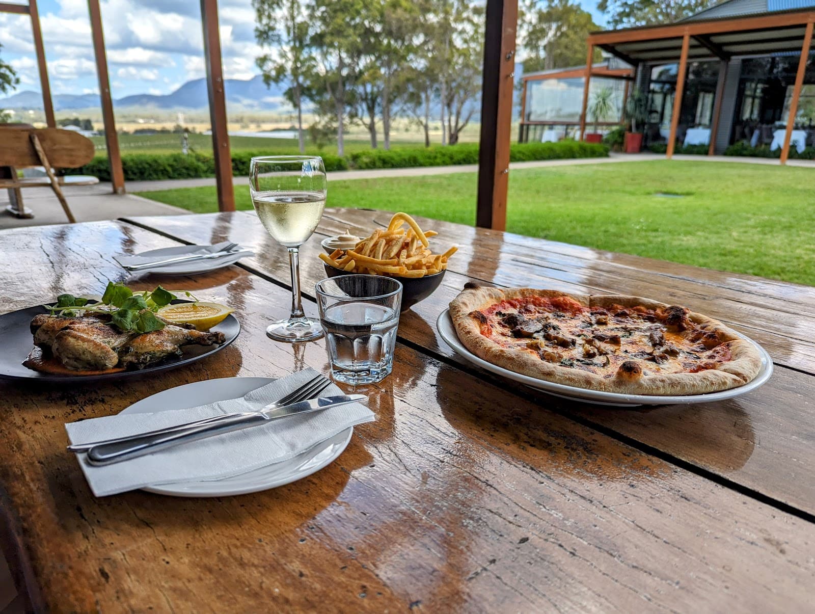Brokenback Bar — Pokolbin, Newcastle