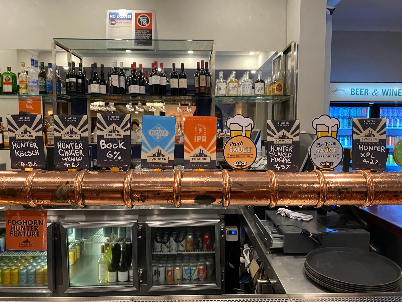 Restaurant at Potters Hotel & Brewery — Pokolbin, Newcastle
