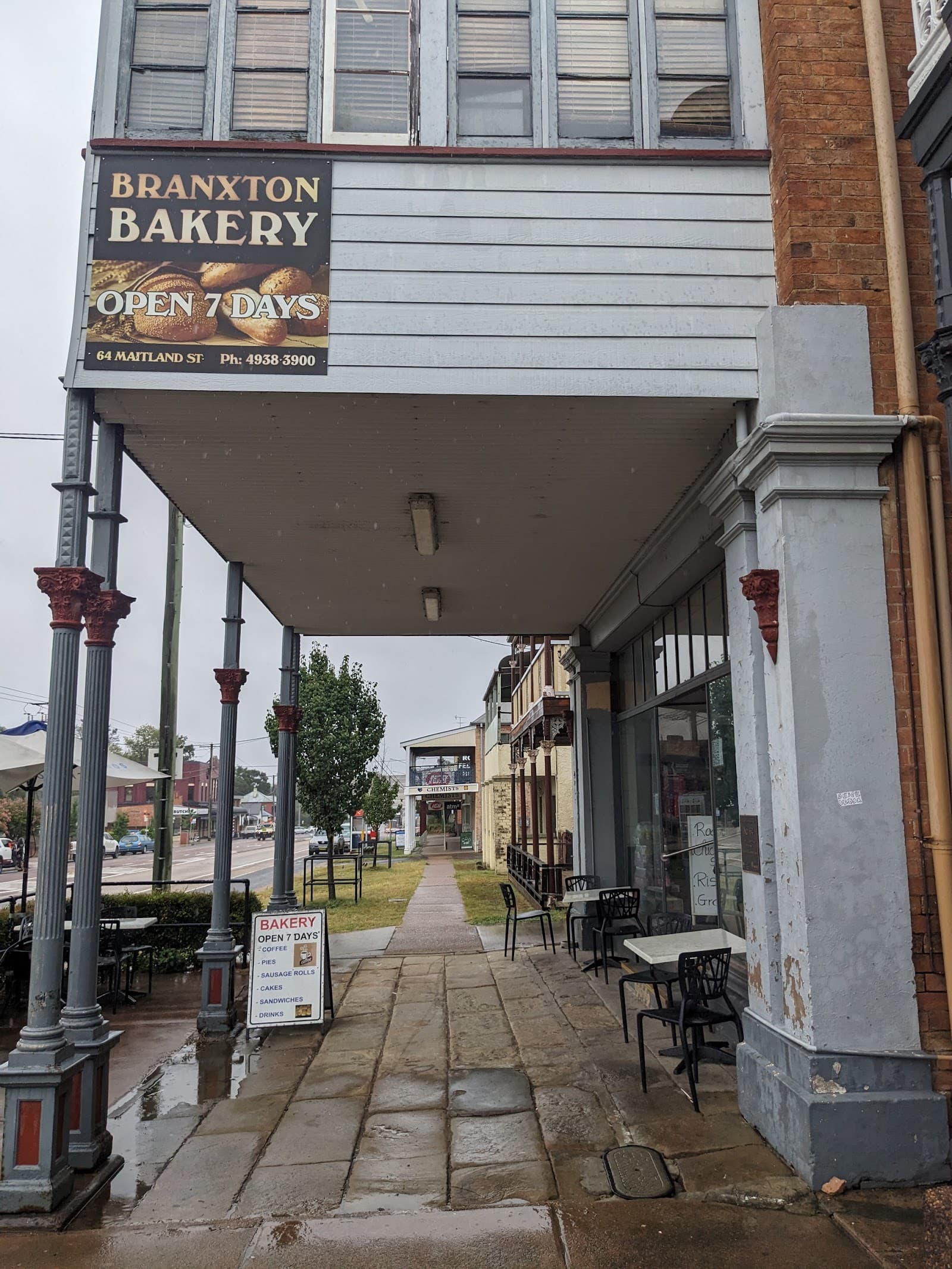 Le's Bakery and Coffee — Branxton, Newcastle