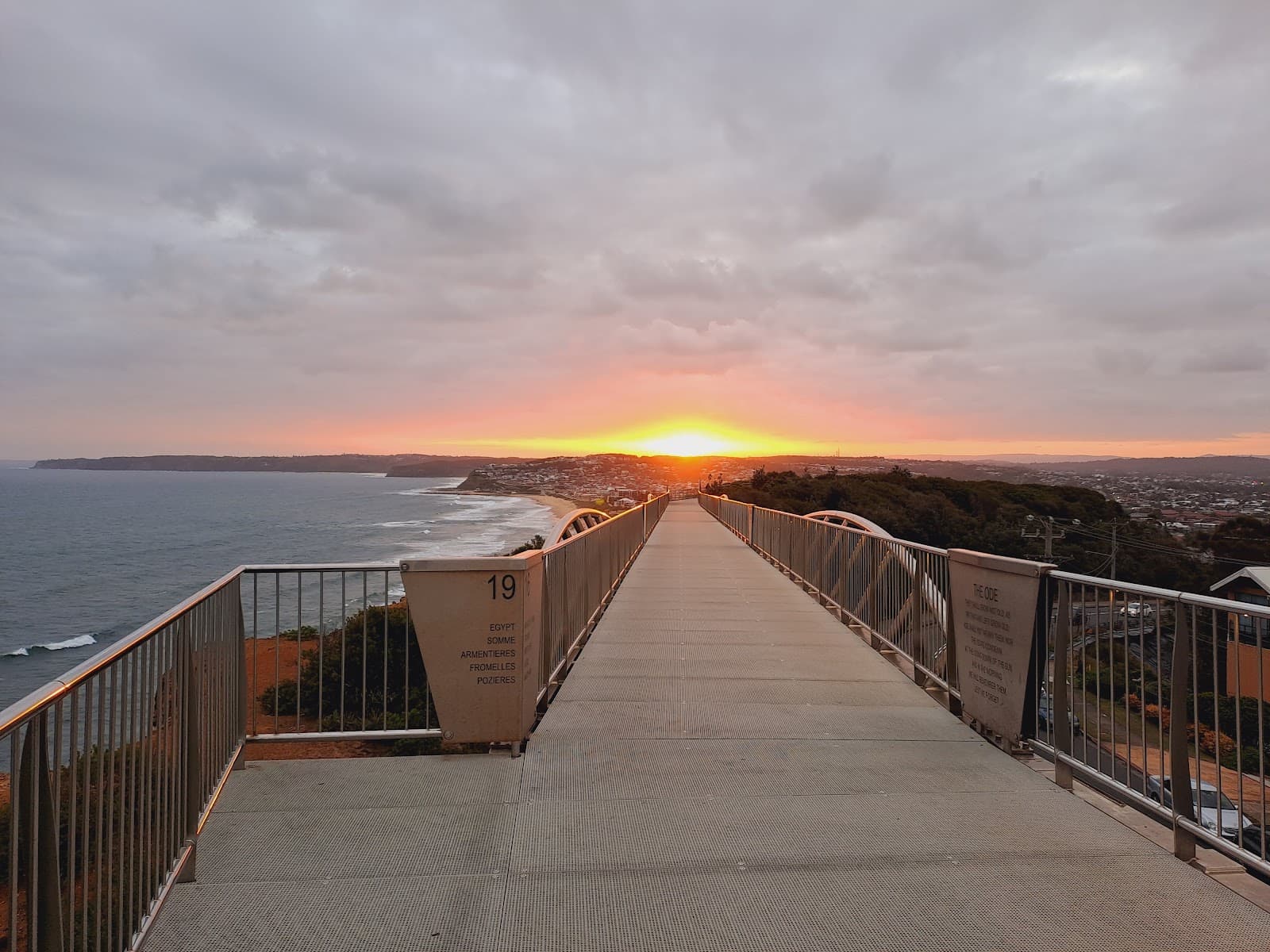 Anzac Memorial Bridge — Honeysuckle, Newcastle