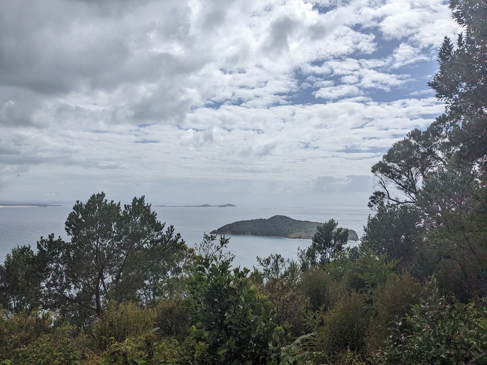 Yacaaba Headland walking track — Nelson Bay, Newcastle