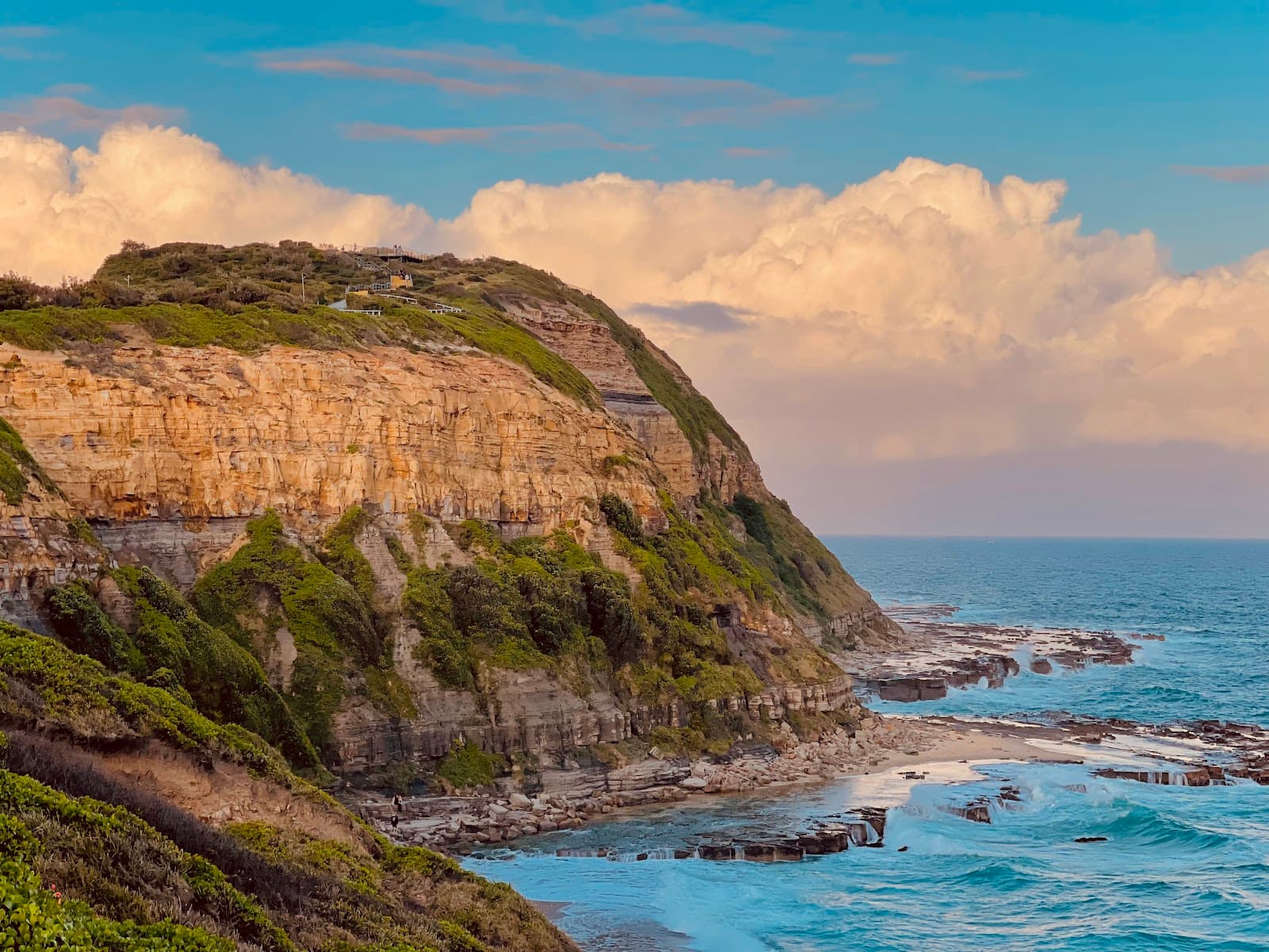 Ronnie Watts Lookout — Bar Beach, Newcastle