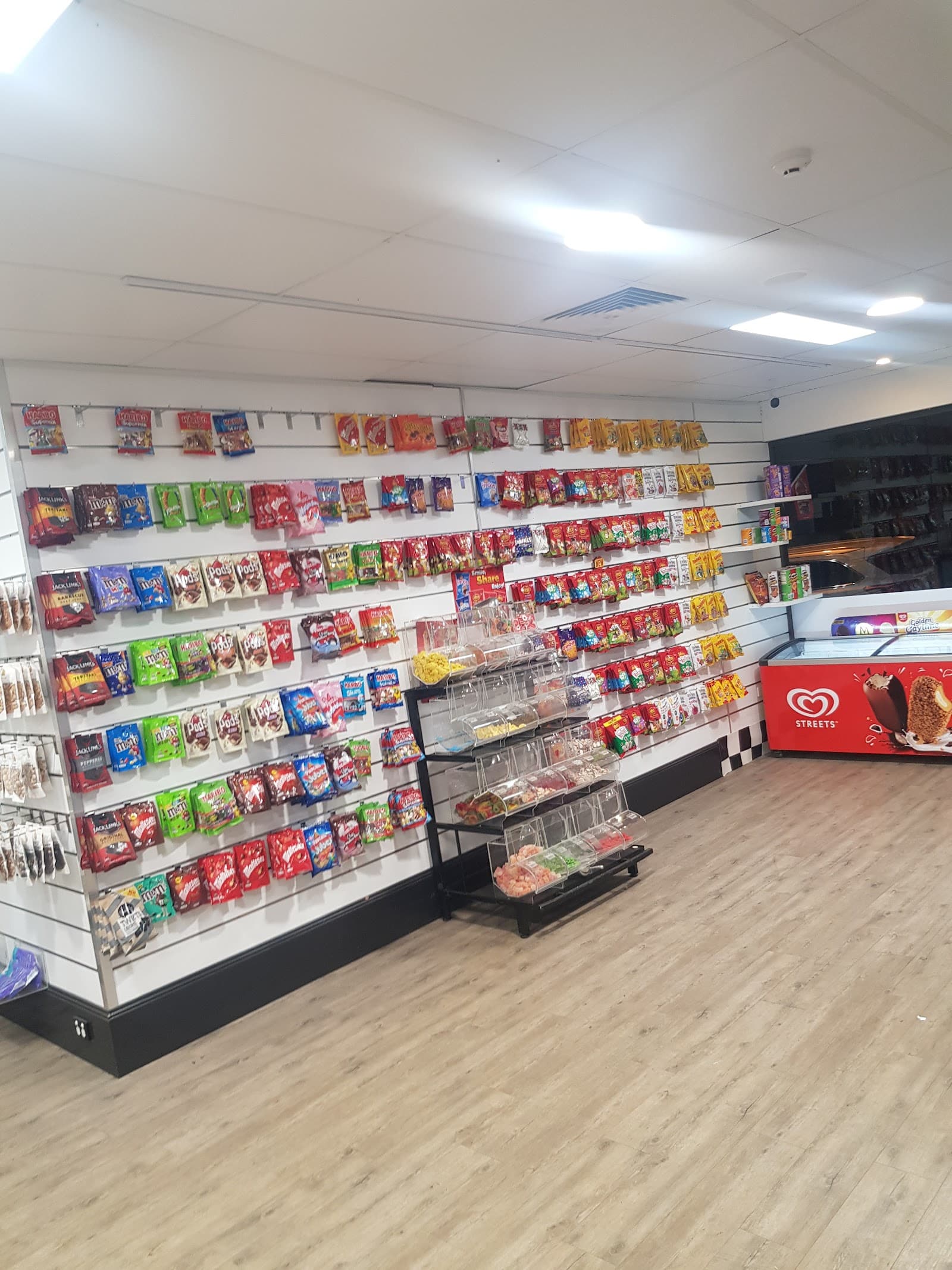 Ezymart Cooks Hill — Cooks Hill, Newcastle