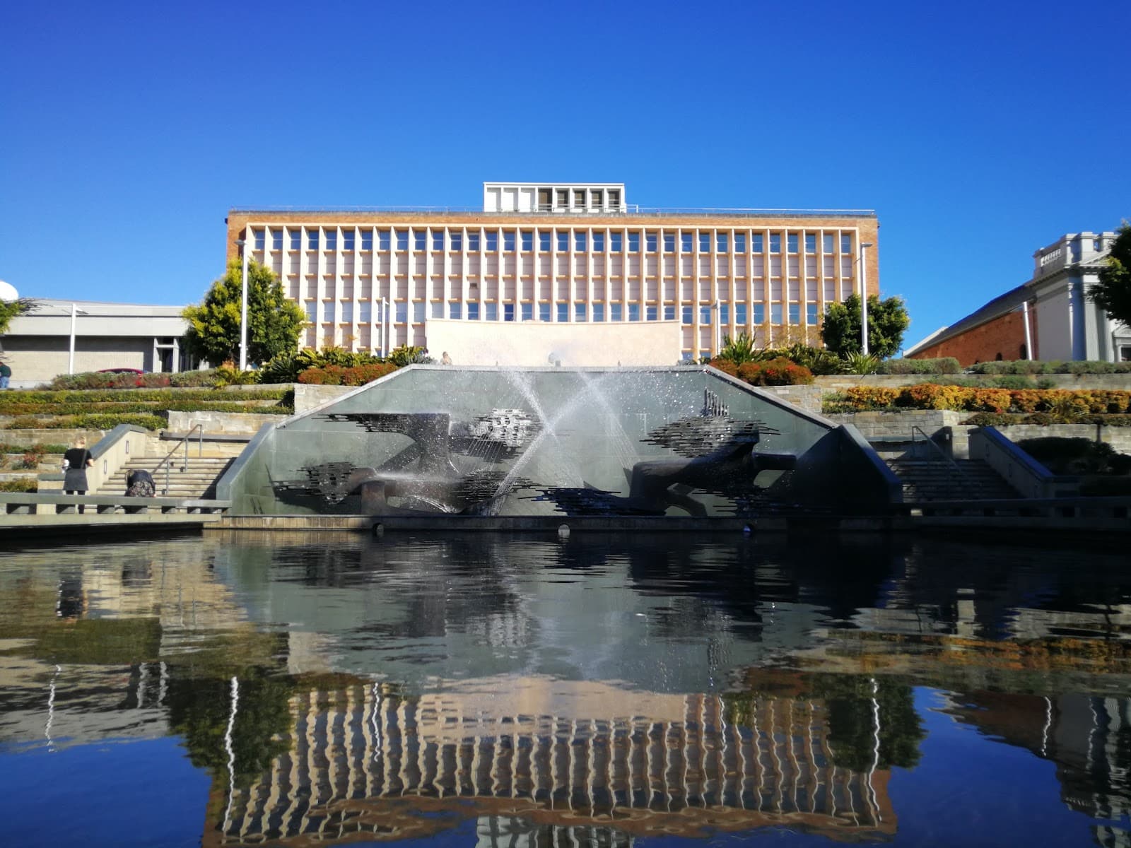 Captain Cook Memorial Fountain — Honeysuckle, Newcastle
