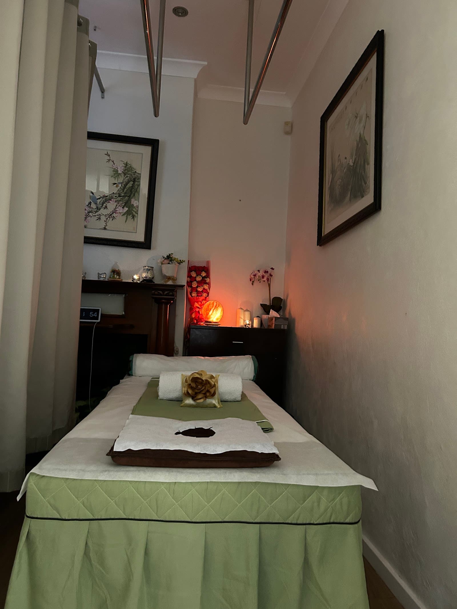 Massage On Darby — Cooks Hill, Newcastle