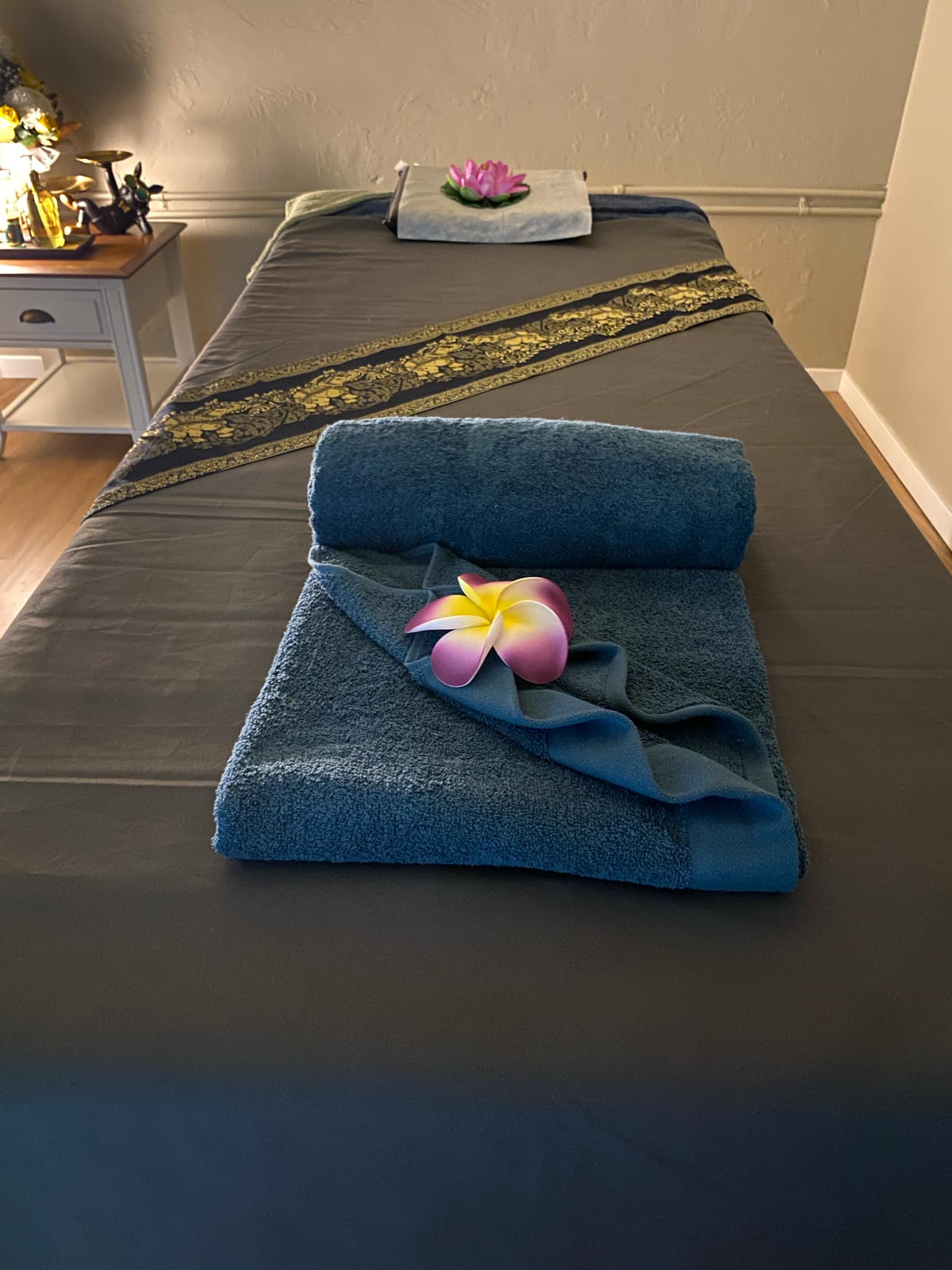 Golden Icon Thai Massage — Hamilton, Newcastle