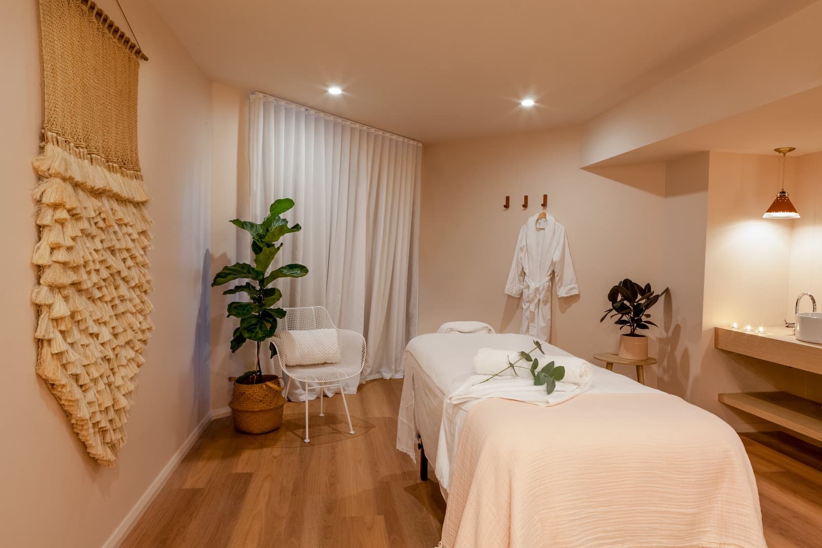 Spa Bannisters — Nelson Bay, Newcastle