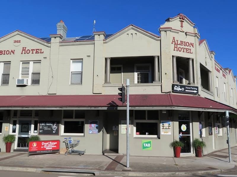 The Albion Hotel — The Junction, Newcastle