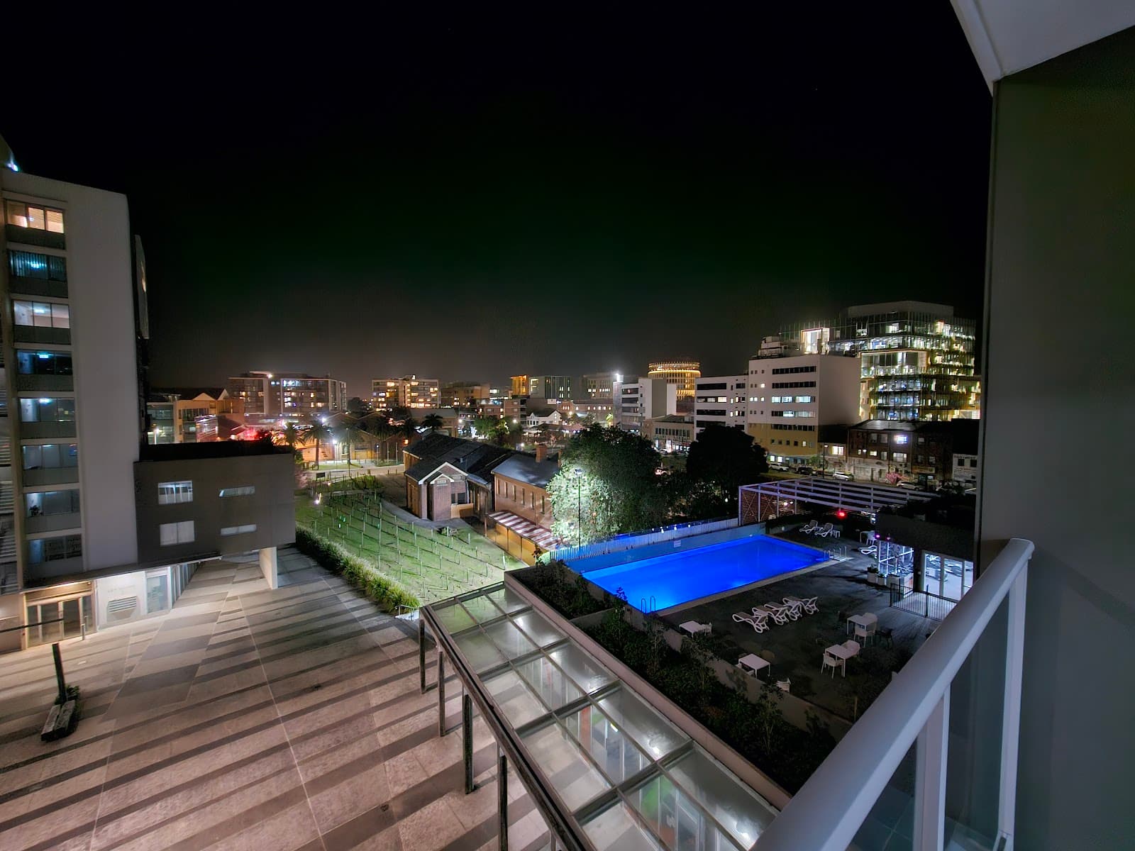 Chifley Apartments Newcastle — Honeysuckle, Newcastle