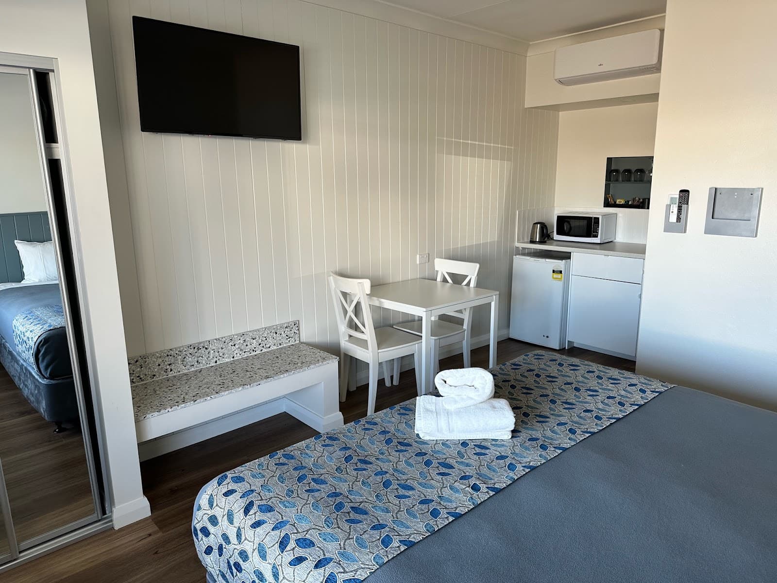Surf Beach Motel Newcastle — Stockton, Newcastle