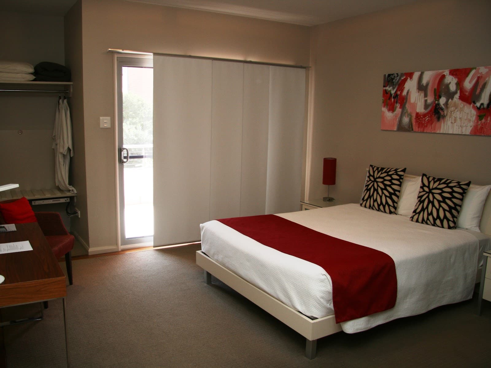 Chaucer Palms Boutique Bed & Breakfast — Hamilton, Newcastle