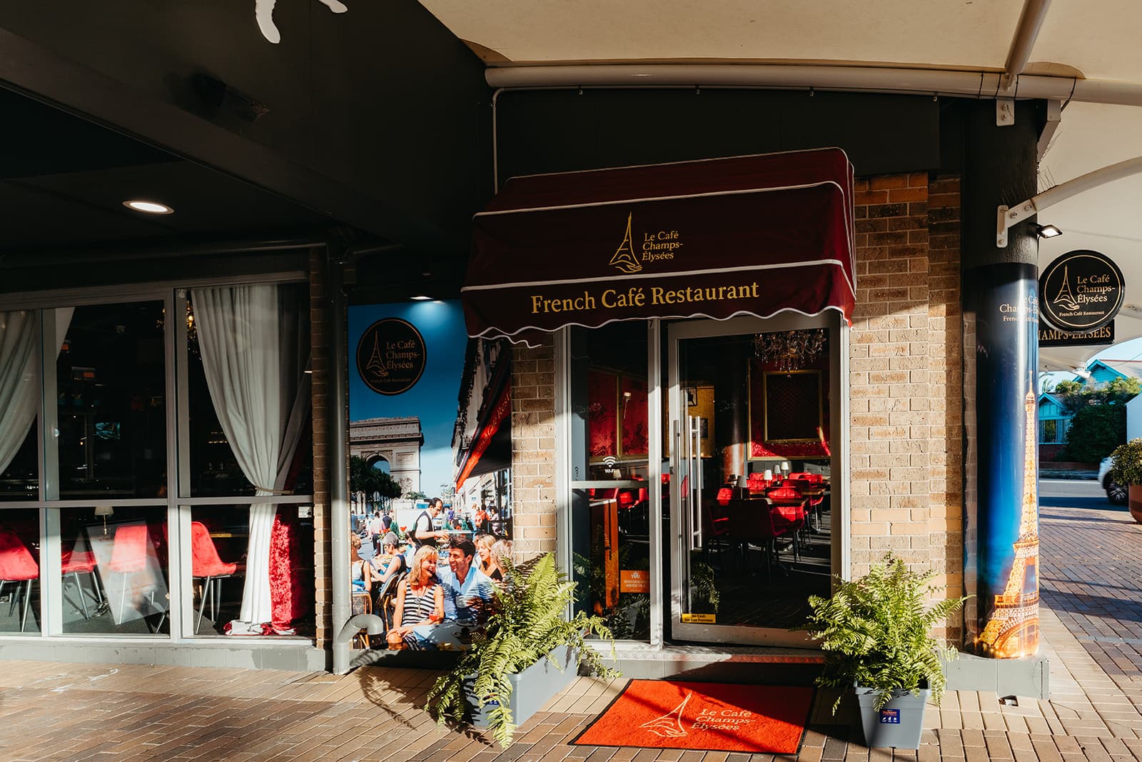 Le Café Champs-Élysées | Junction Newcastle
